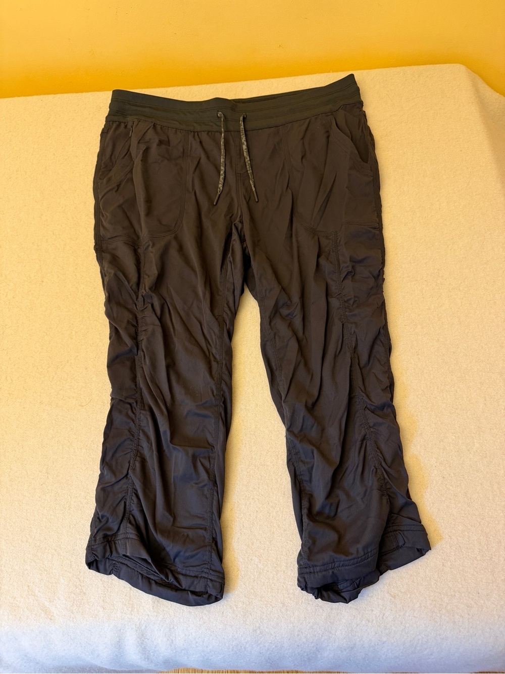 The North Face Women’s XL Black Capri Hiking Pants Drawstring Outdoor